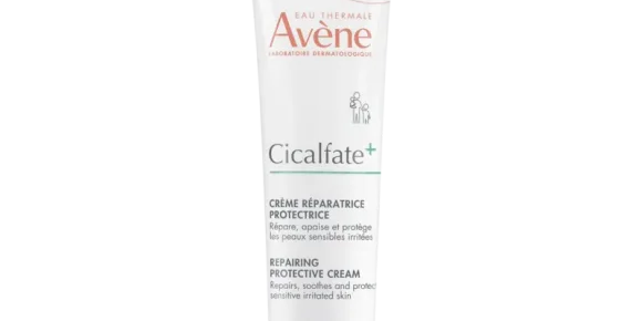 av-cicalfate-repairing-protective-cream-40ml-front_6773be470d25f_580x580r.webp